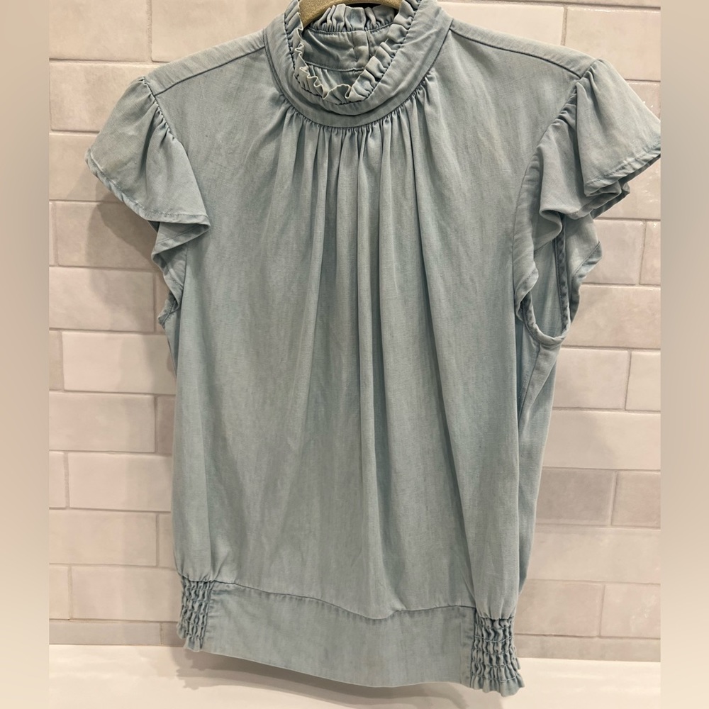 FRAME Denim - S/S Chambray top.  Sz Small
